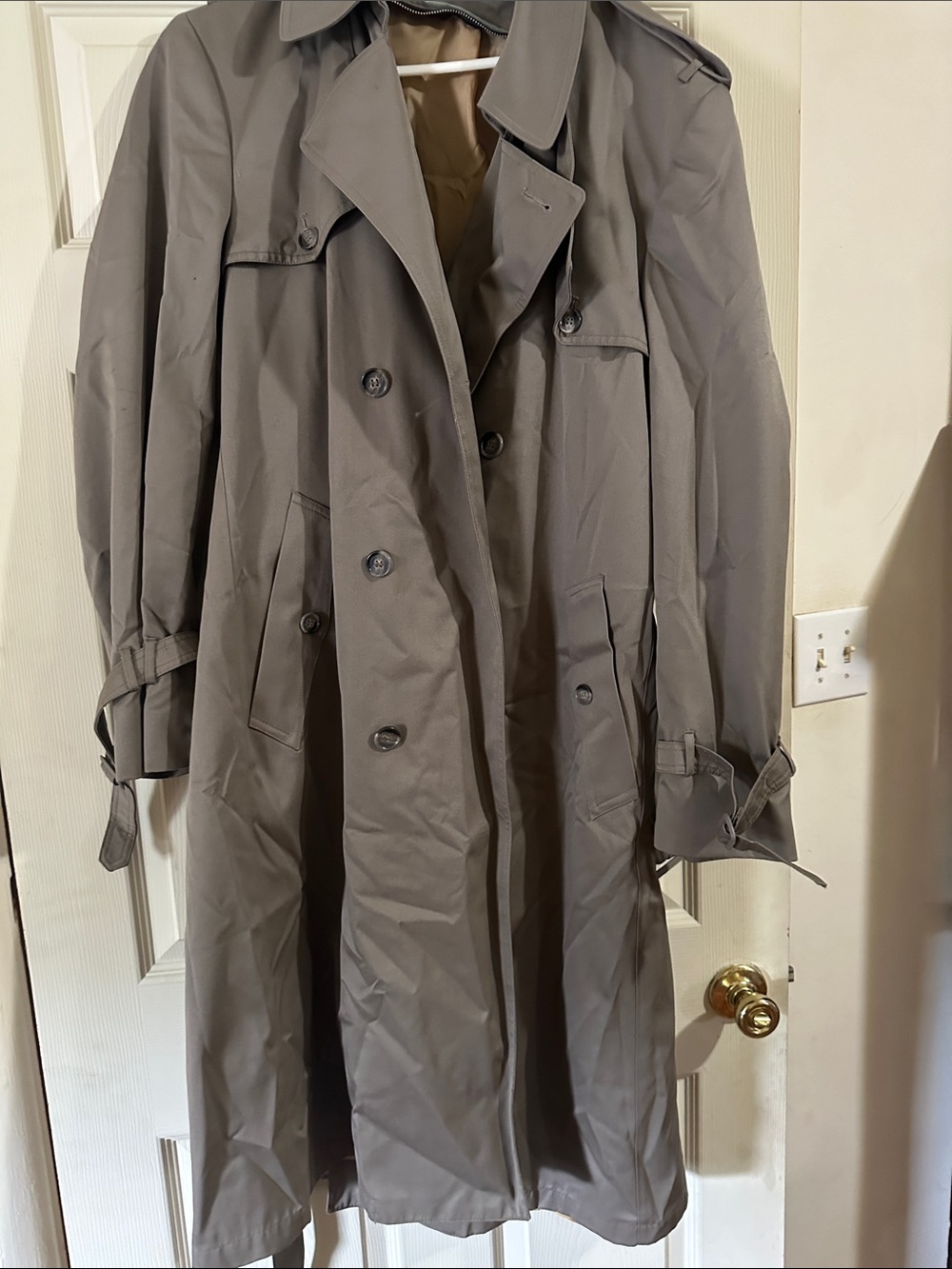 Classic Men's Trench Coat in Gray